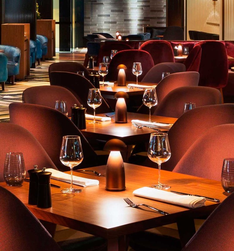 NEOZ APEX Cordless Table Lamp