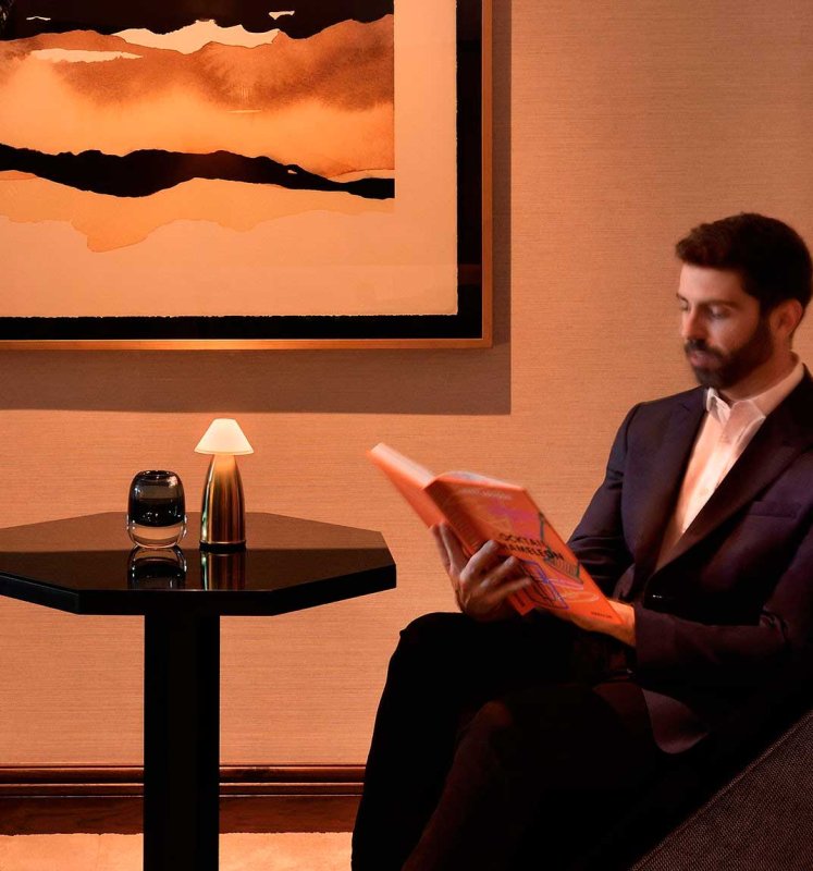 NEOZ Owl 3 Kabellose Tischlampe