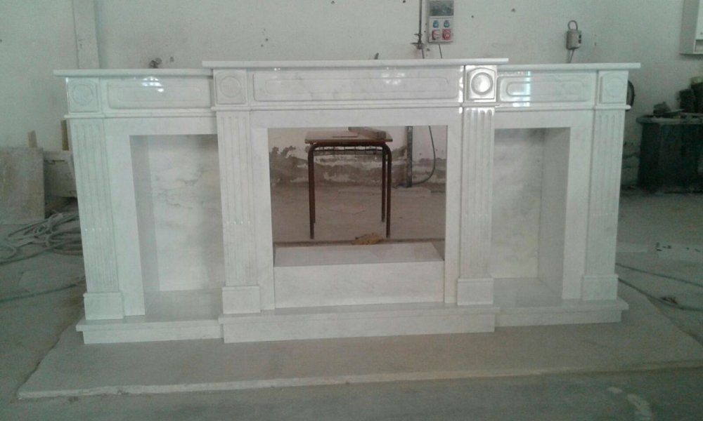 Kundenkamin 77 Stilkamin mit Anbaumöbeln